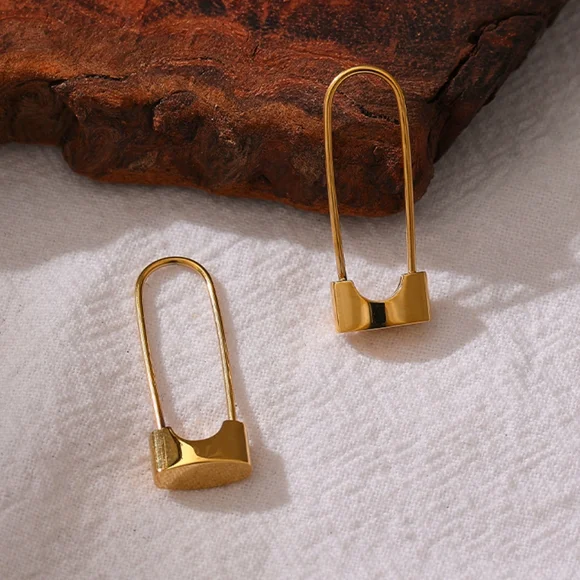 Chic Lock Hoop Earrings - Picture 1 of 8